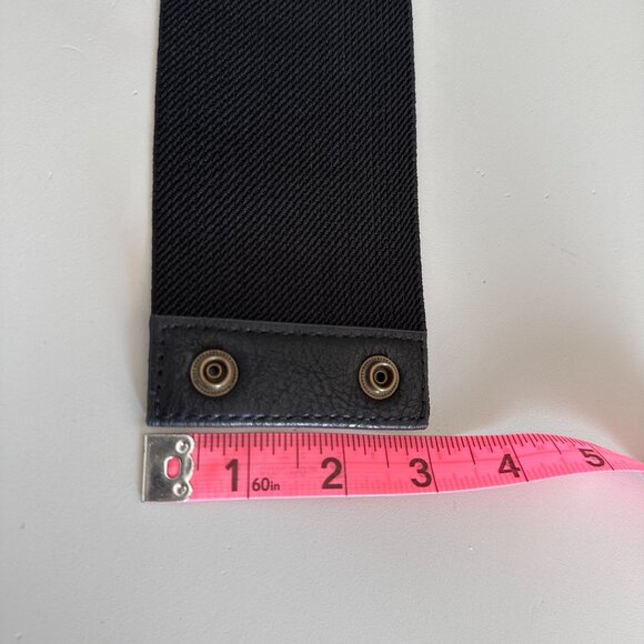 Women's NWT Stretchy Studded/Cut-out Belt sz S-M - Black - Picture 5 of 11